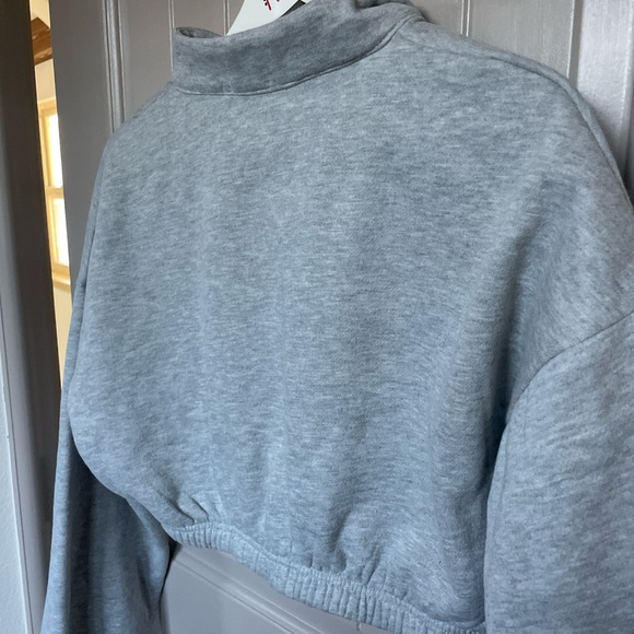 Cropped quarter zip - Picture 3 of 3